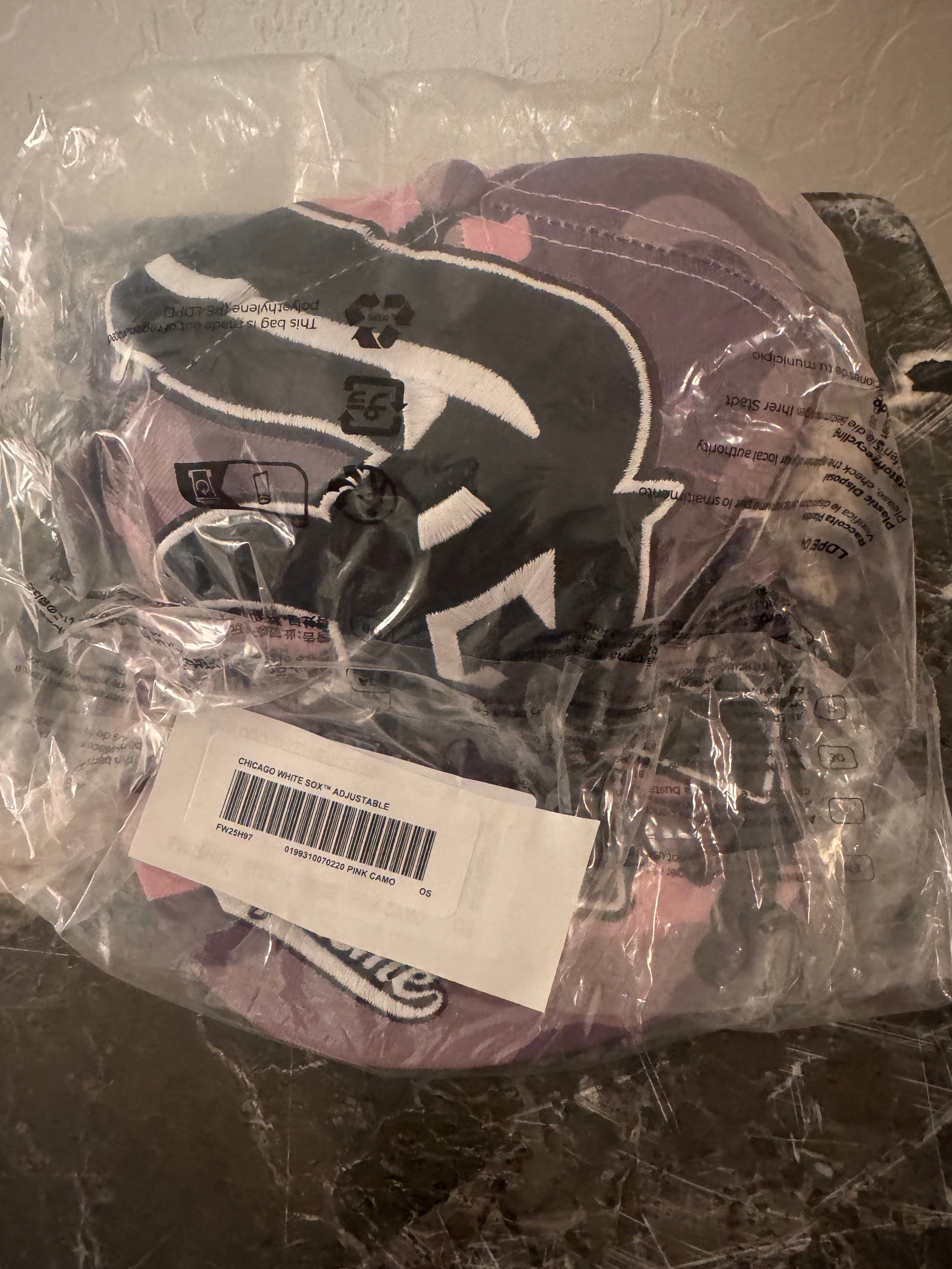 Supreme Chicago White Sox New Era Snapback Pink FW25