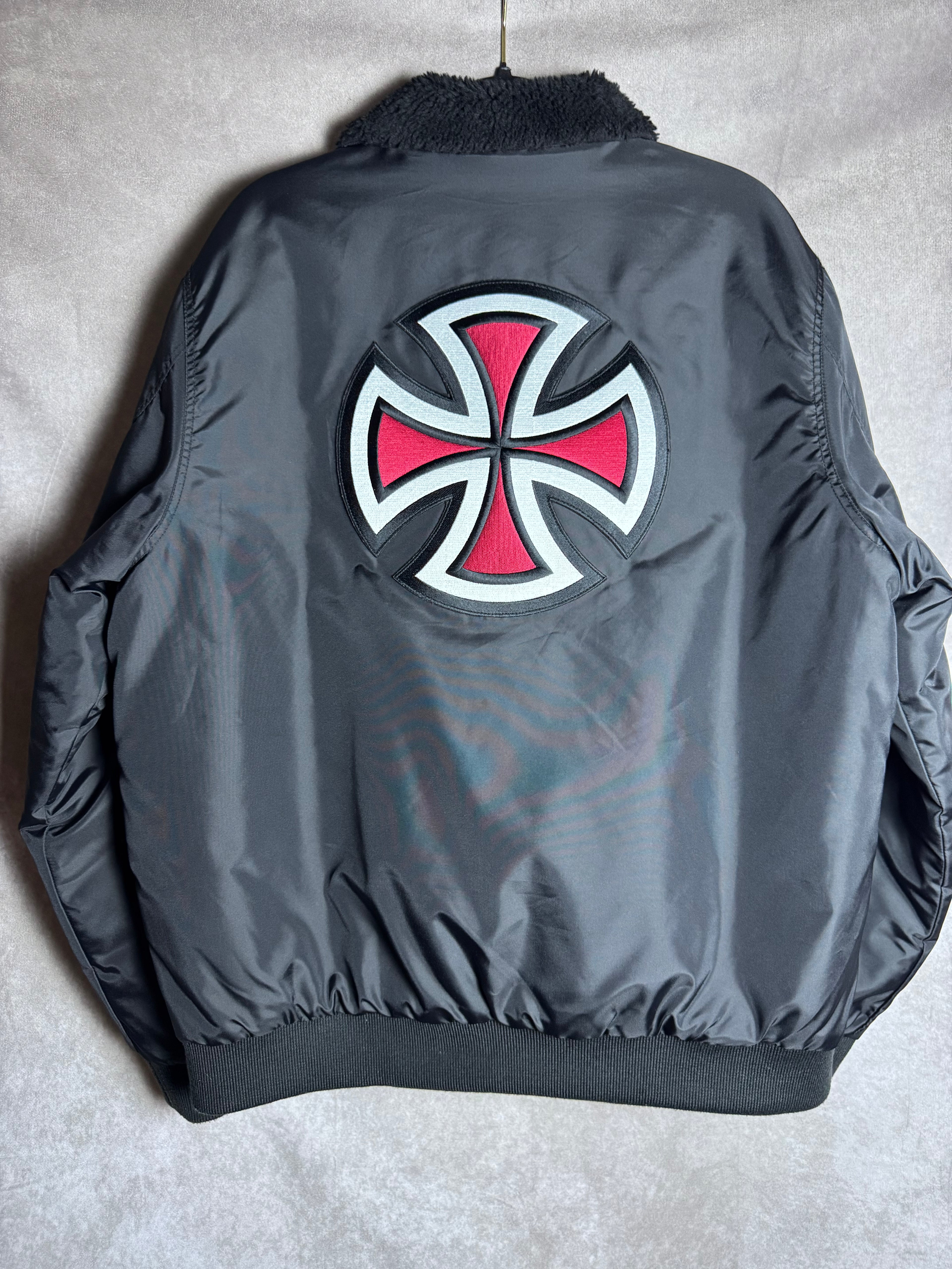 Supreme x Independent Fur Collar Bomber Jacket FW17 Size XL