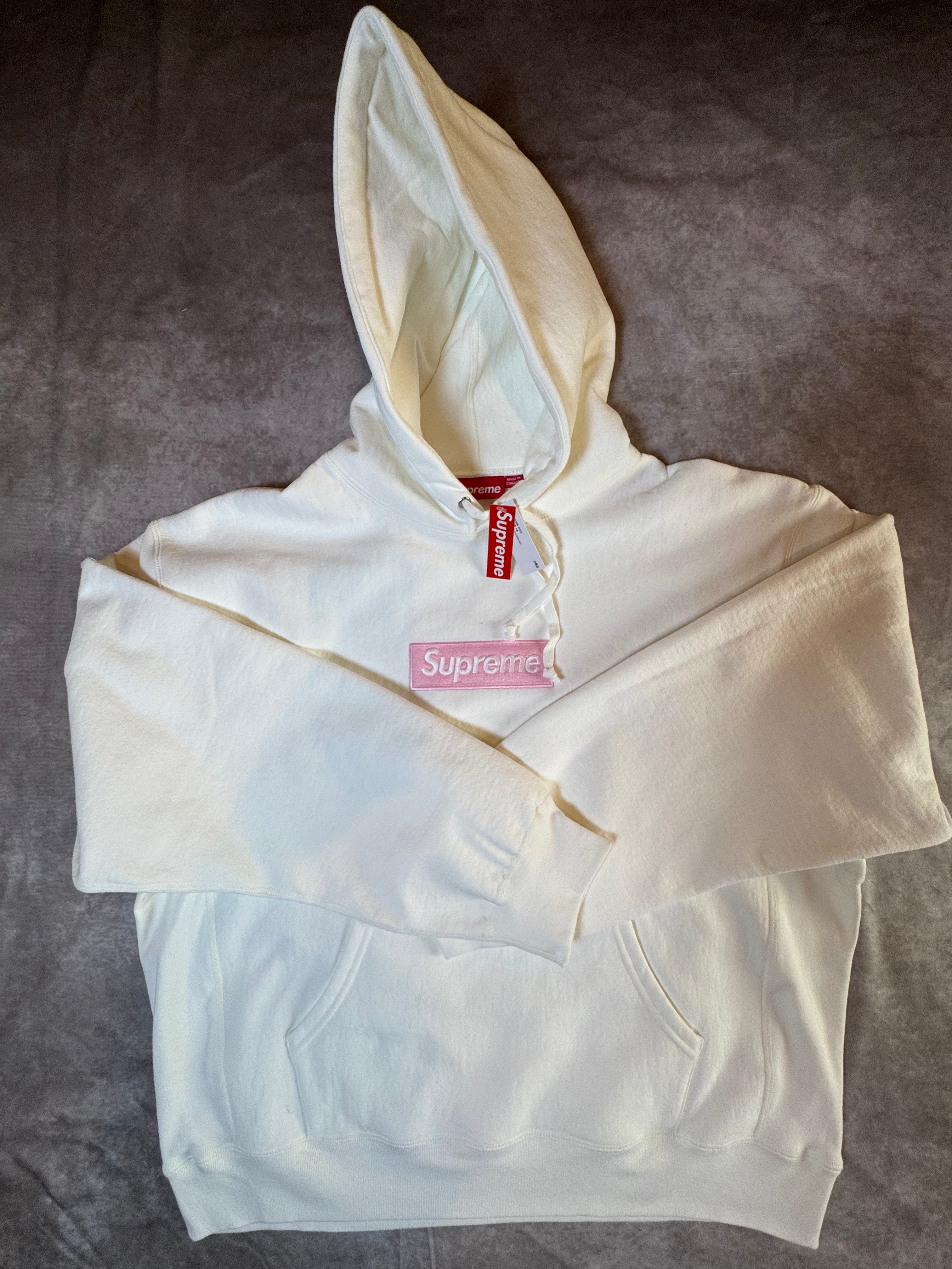 Supreme Box Logo Hooded Sweatshirt FW25 (White) (2) in size XL (2) in size XXL