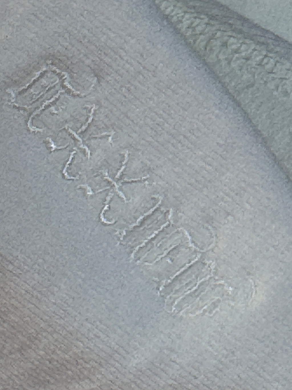 Supreme Box Logo Hooded Sweatshirt FW25 (White) (2) in size XL (2) in size XXL