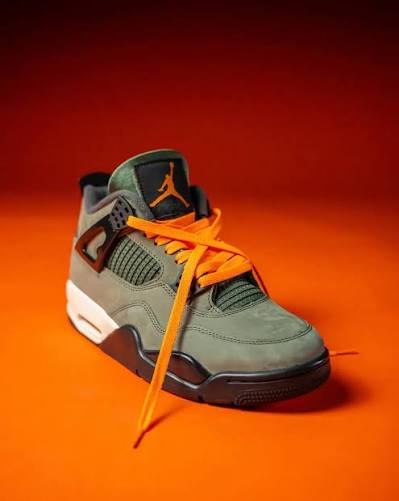 Undefeated x Air Jordan 4 Retro OG SP 2025 Deadstock